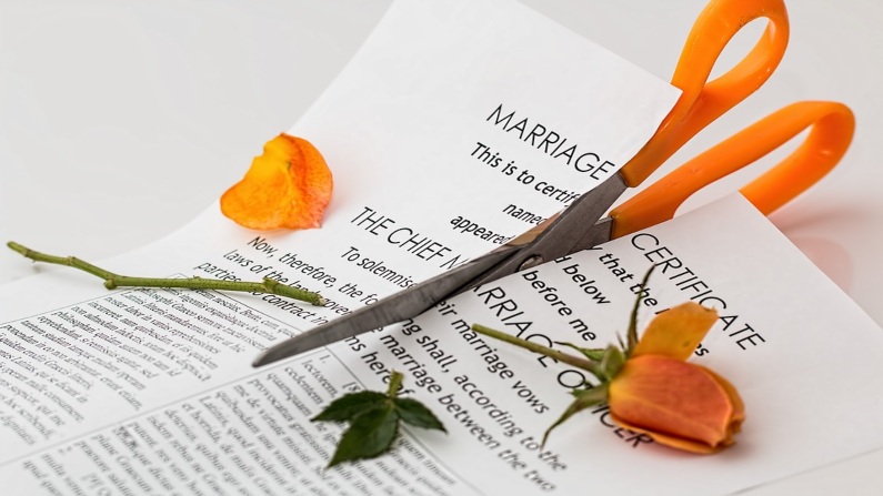 Divorce: Here’s how you can ensure money matters don’t turn messy