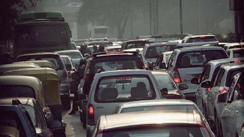 Centre suggests states to offer up to 25% road tax rebate under new scrappage policy