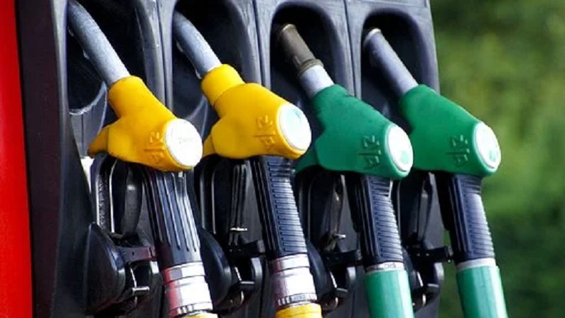 Delhi Govt to cut VAT on petrol, diesel soon: Kejriwal