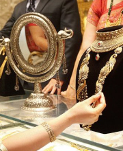 Why import duty on gold is yet to come down?